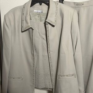 Sage John Meyer 3 piece suit size 16